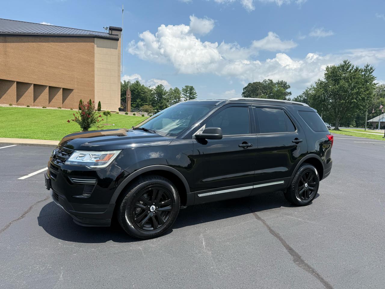 Ford Explorer XLT 4WD 2018