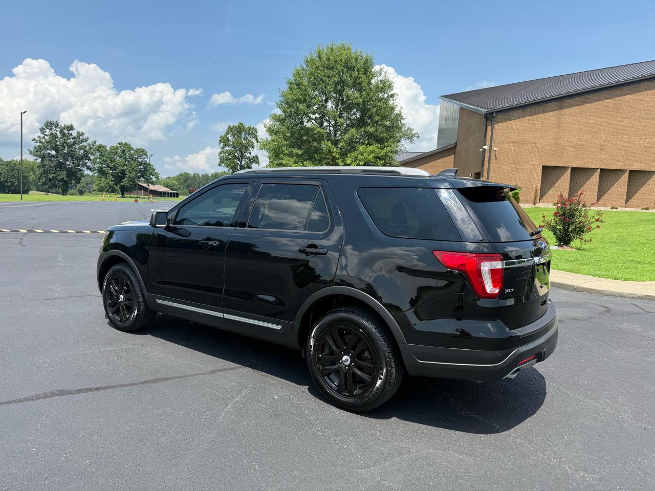Ford Explorer XLT 4WD 2018