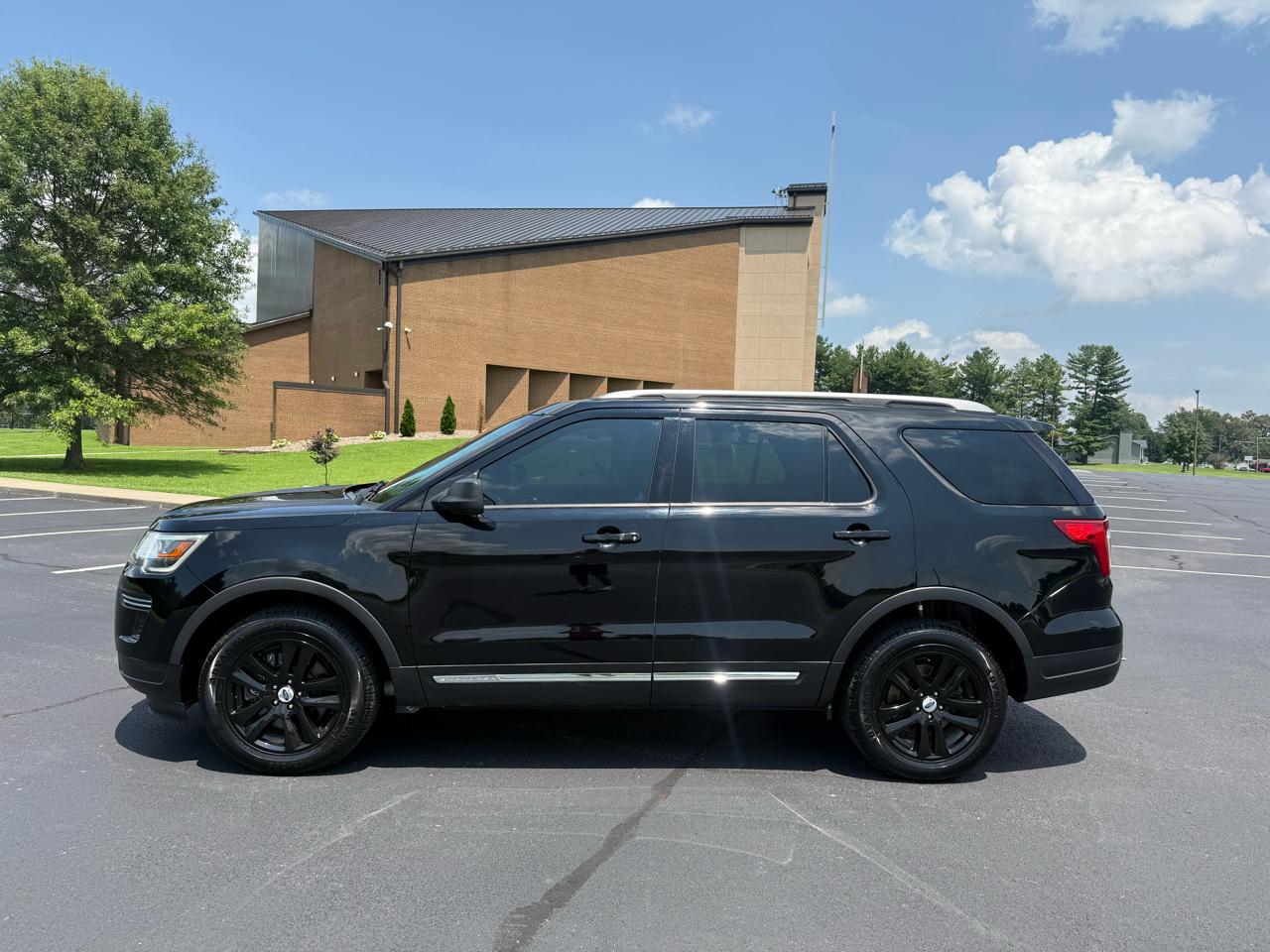 Ford Explorer XLT 4WD 2018