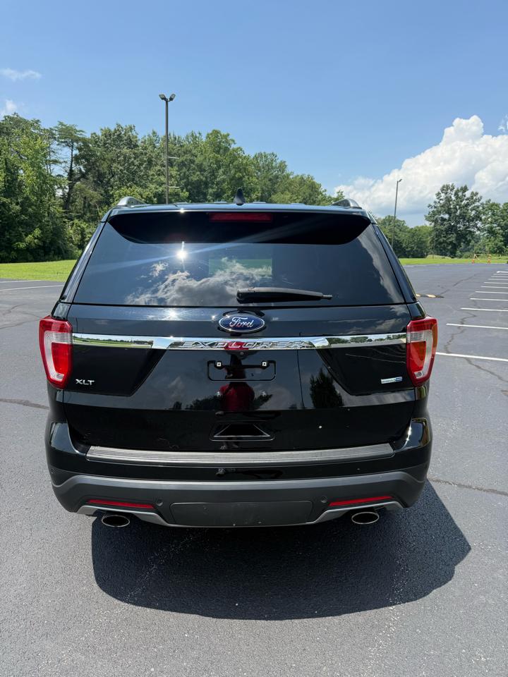 Ford Explorer XLT 4WD 2018
