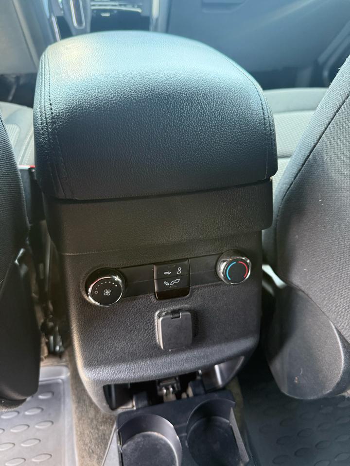 Ford Explorer XLT 4WD 2018