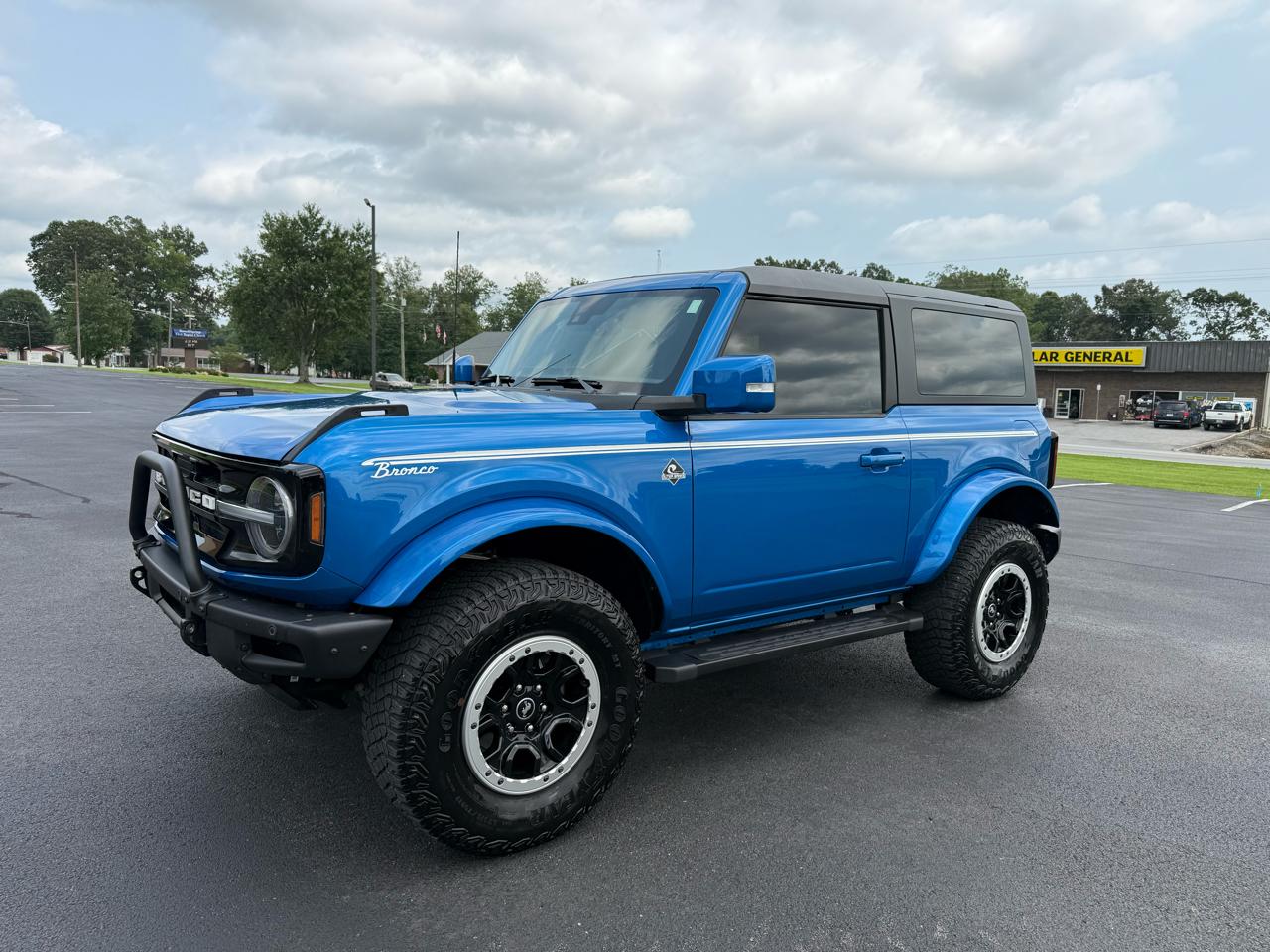 Ford Bronco Outer Banks 2-Door 2022