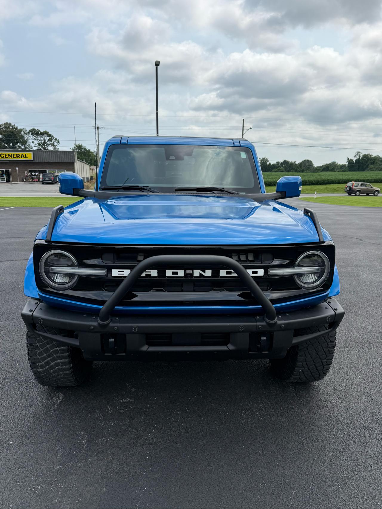 Ford Bronco Outer Banks 2-Door 2022