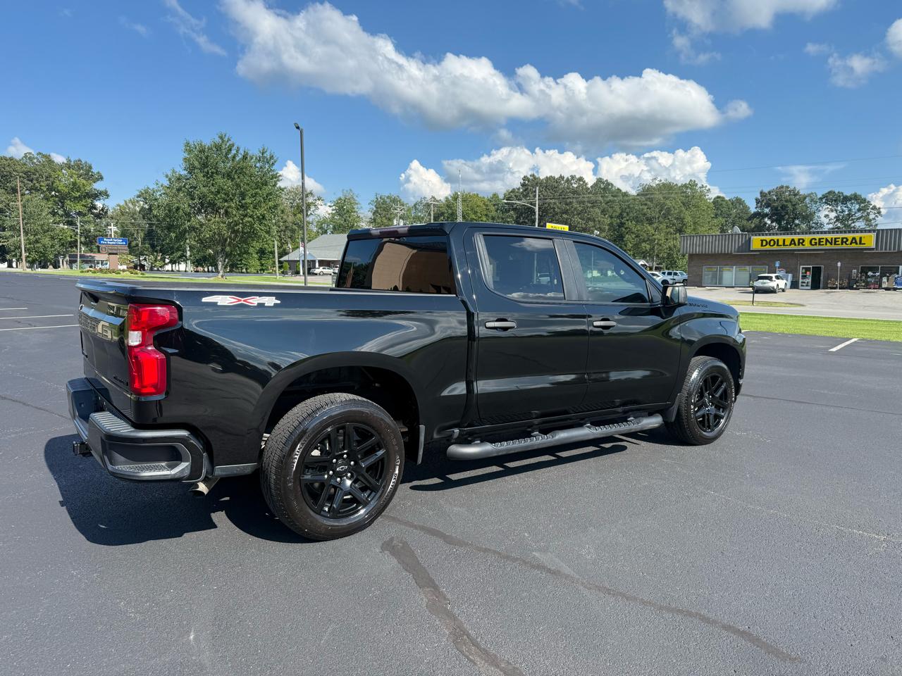 Chevrolet Silverado 1500 Custom Crew Cab Short Box 4WD 2021