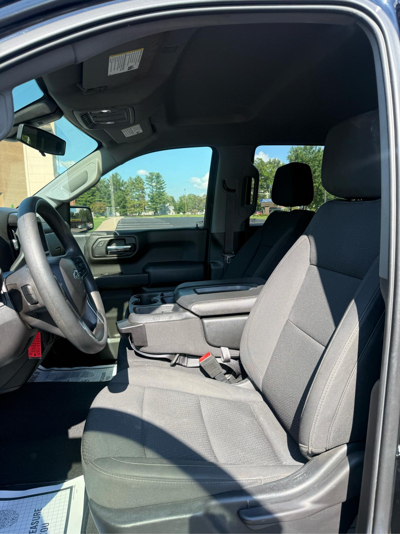 Chevrolet Silverado 1500 Custom Crew Cab Short Box 4WD 2021