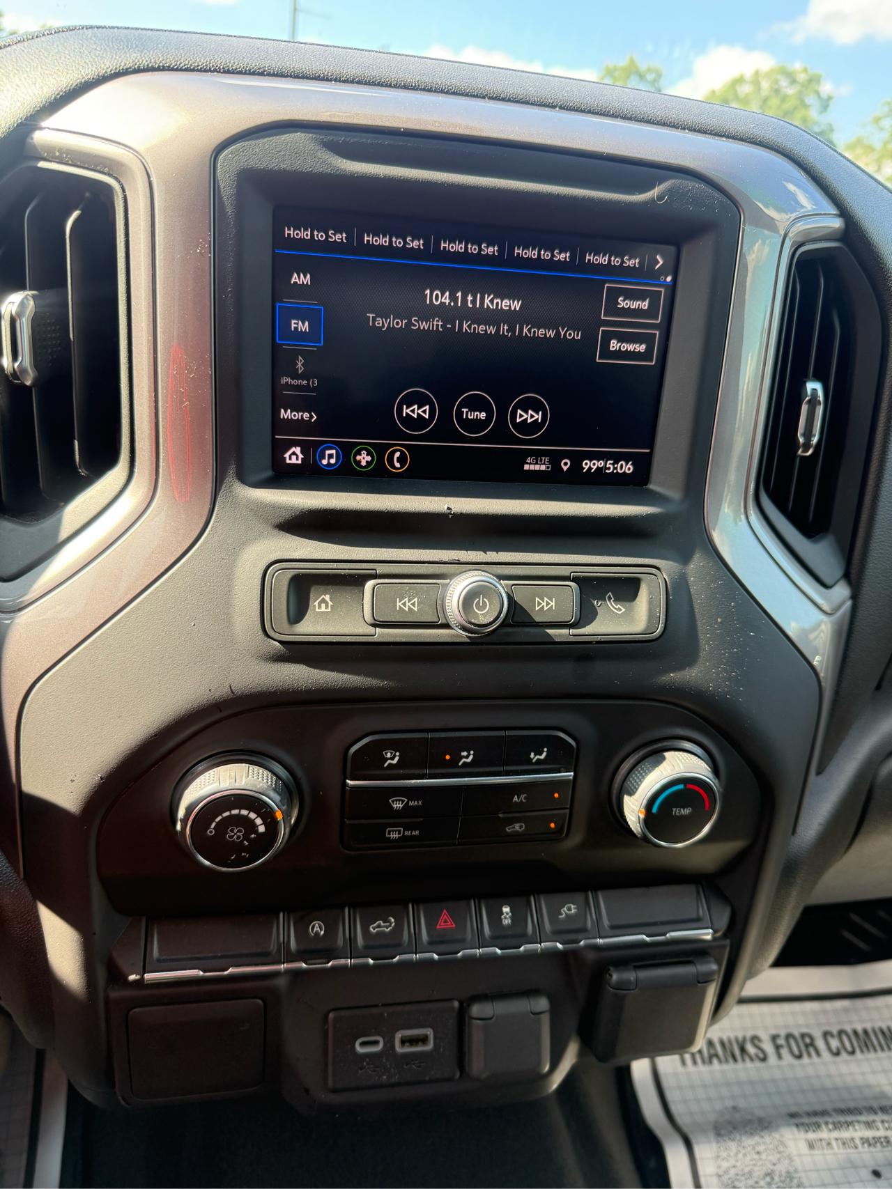 Chevrolet Silverado 1500 Custom Crew Cab Short Box 4WD 2021