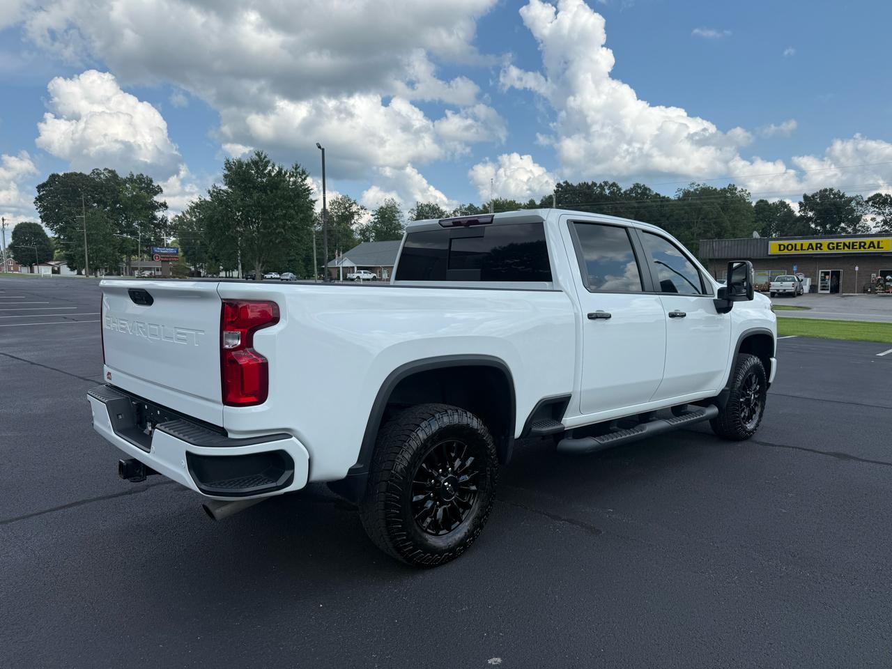 Chevrolet Silverado 2500HD LT Crew Cab Short Box 4WD 2024