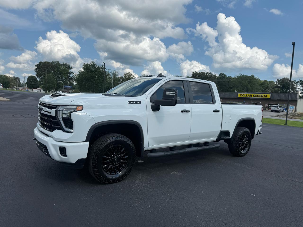 Chevrolet Silverado 2500HD LT Crew Cab Short Box 4WD 2024