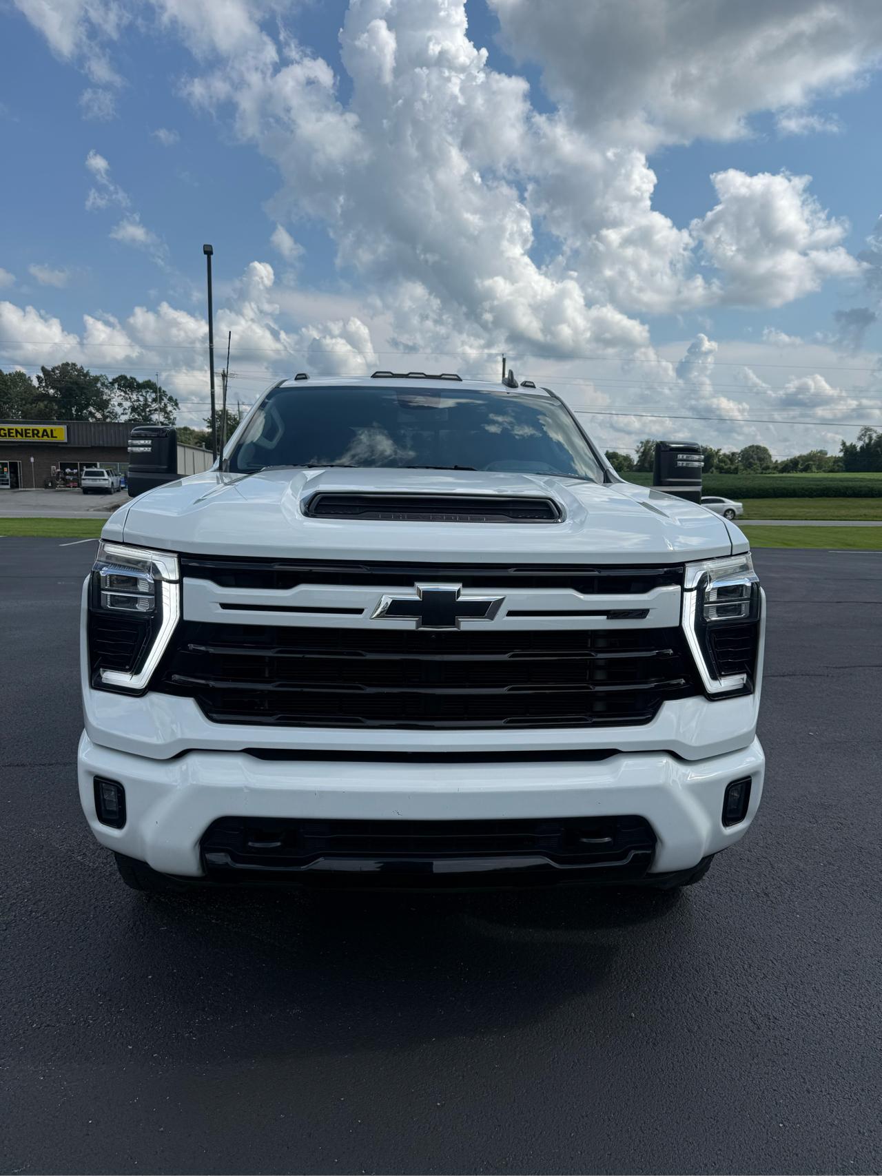 Chevrolet Silverado 2500HD LT Crew Cab Short Box 4WD 2024