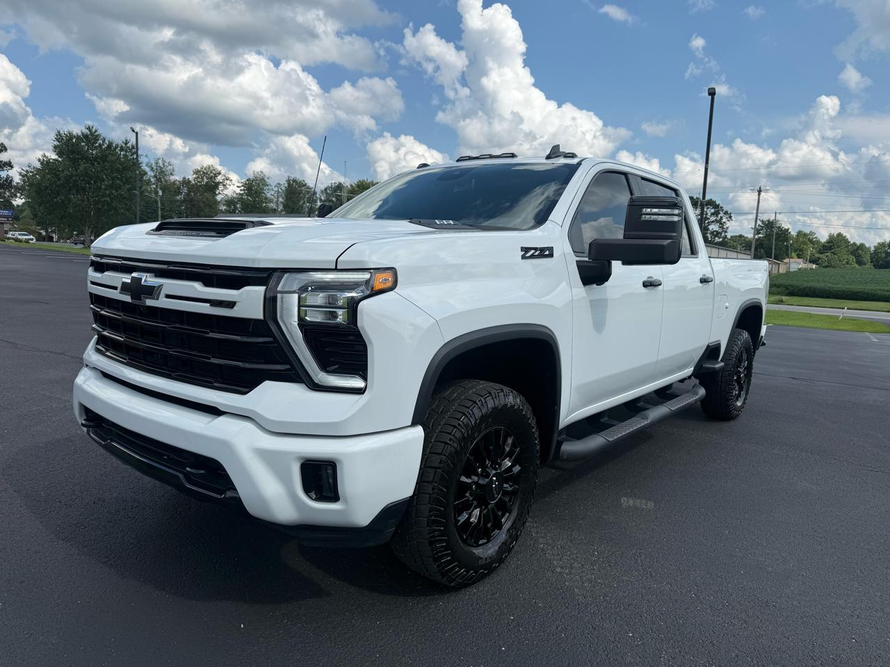 Chevrolet Silverado 2500HD LT Crew Cab Short Box 4WD 2024