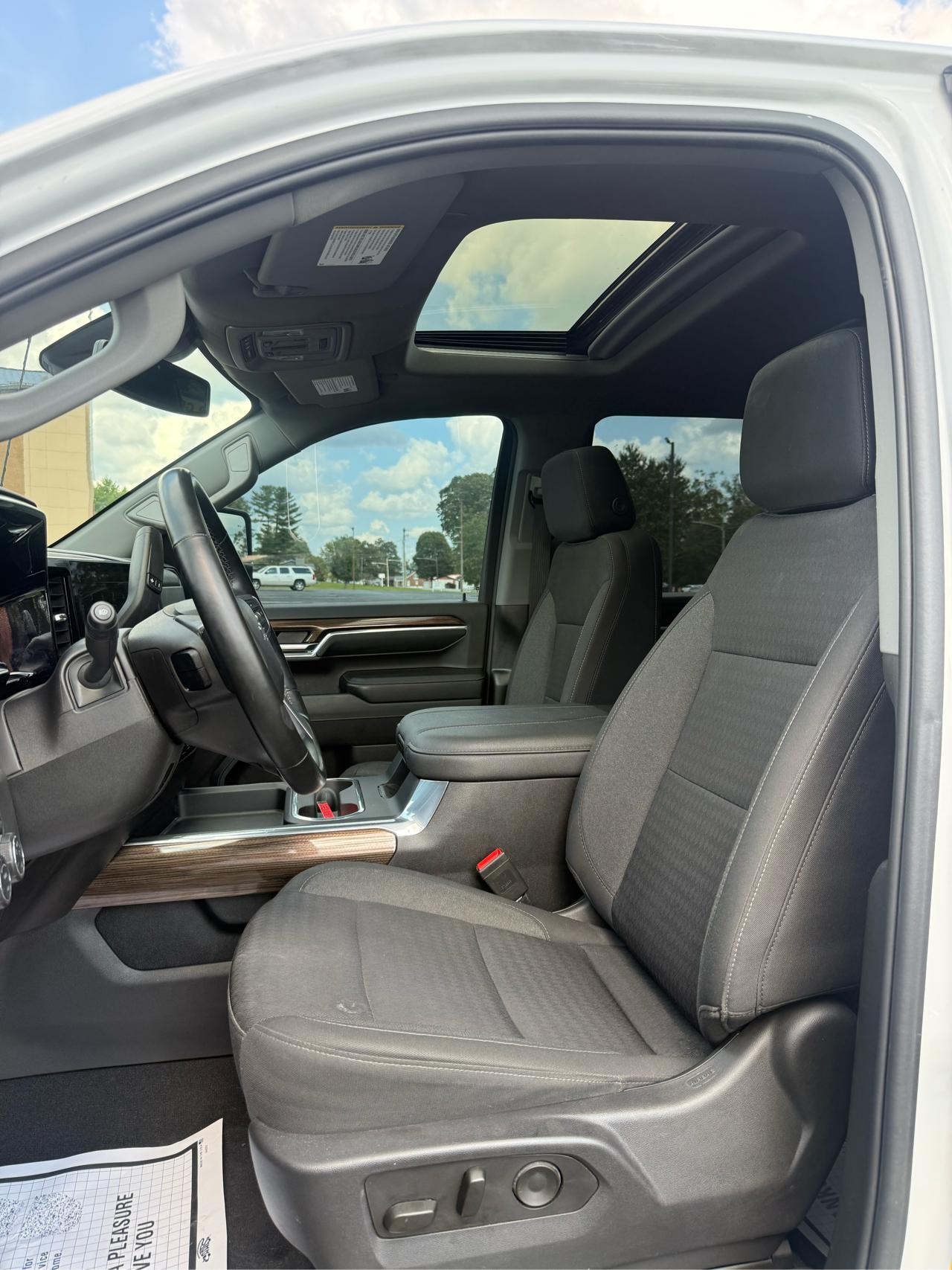 Chevrolet Silverado 2500HD LT Crew Cab Short Box 4WD 2024