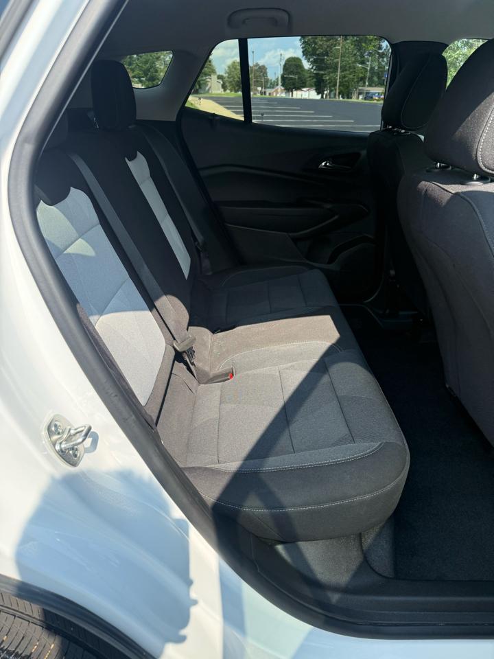 Chevrolet Trax LS 2025