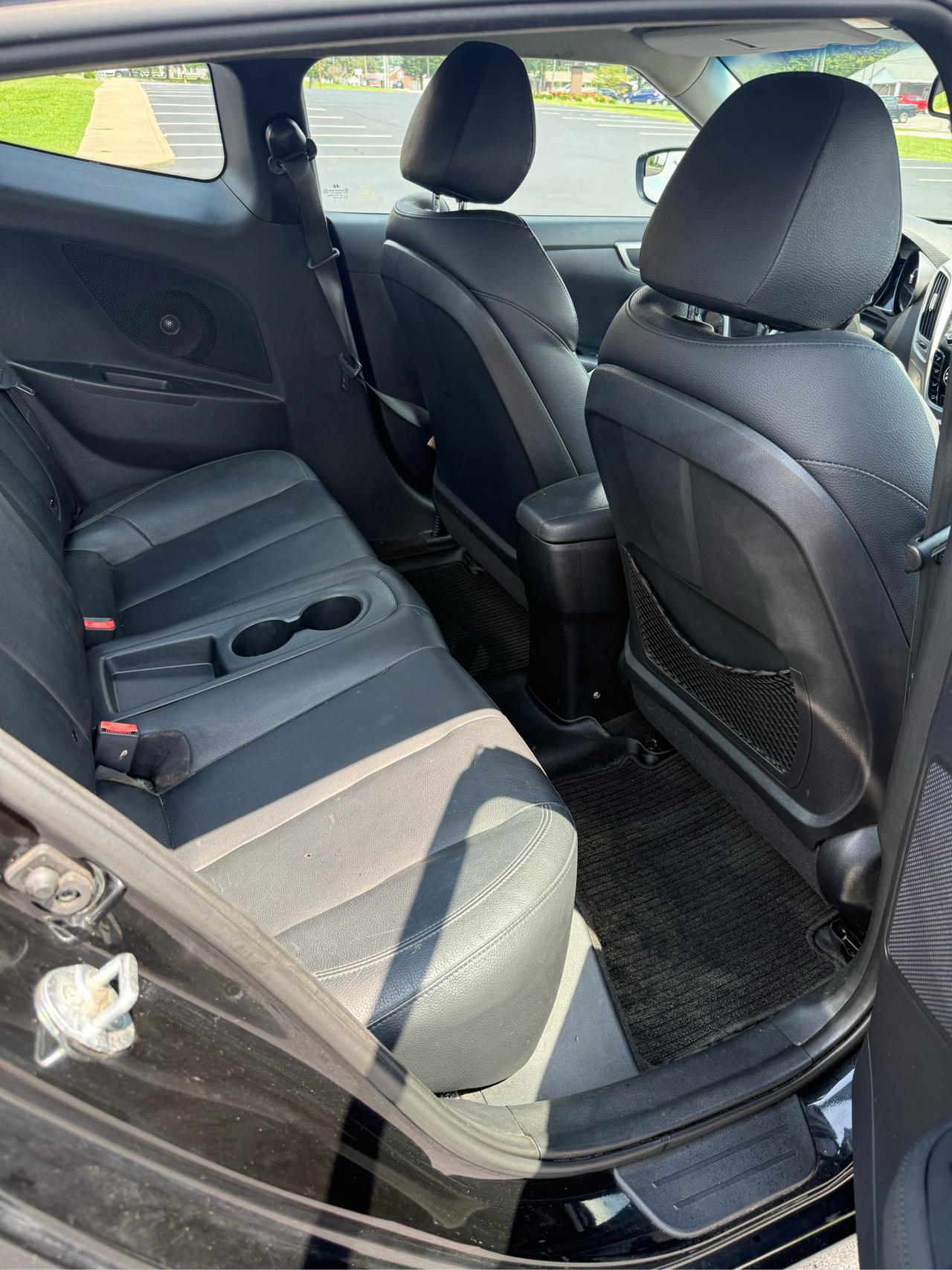 Hyundai Veloster  2015