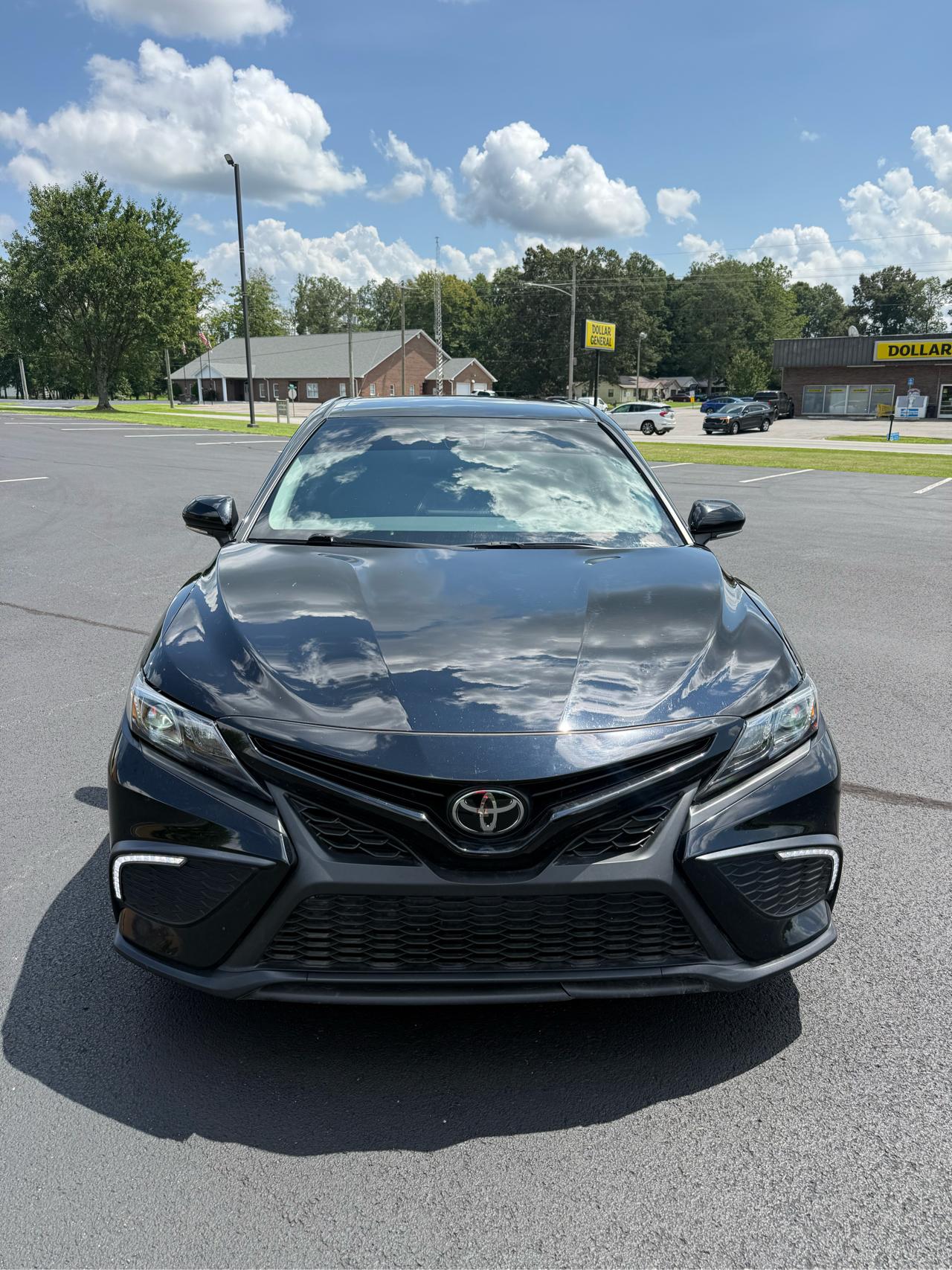 Toyota Camry SE 2024