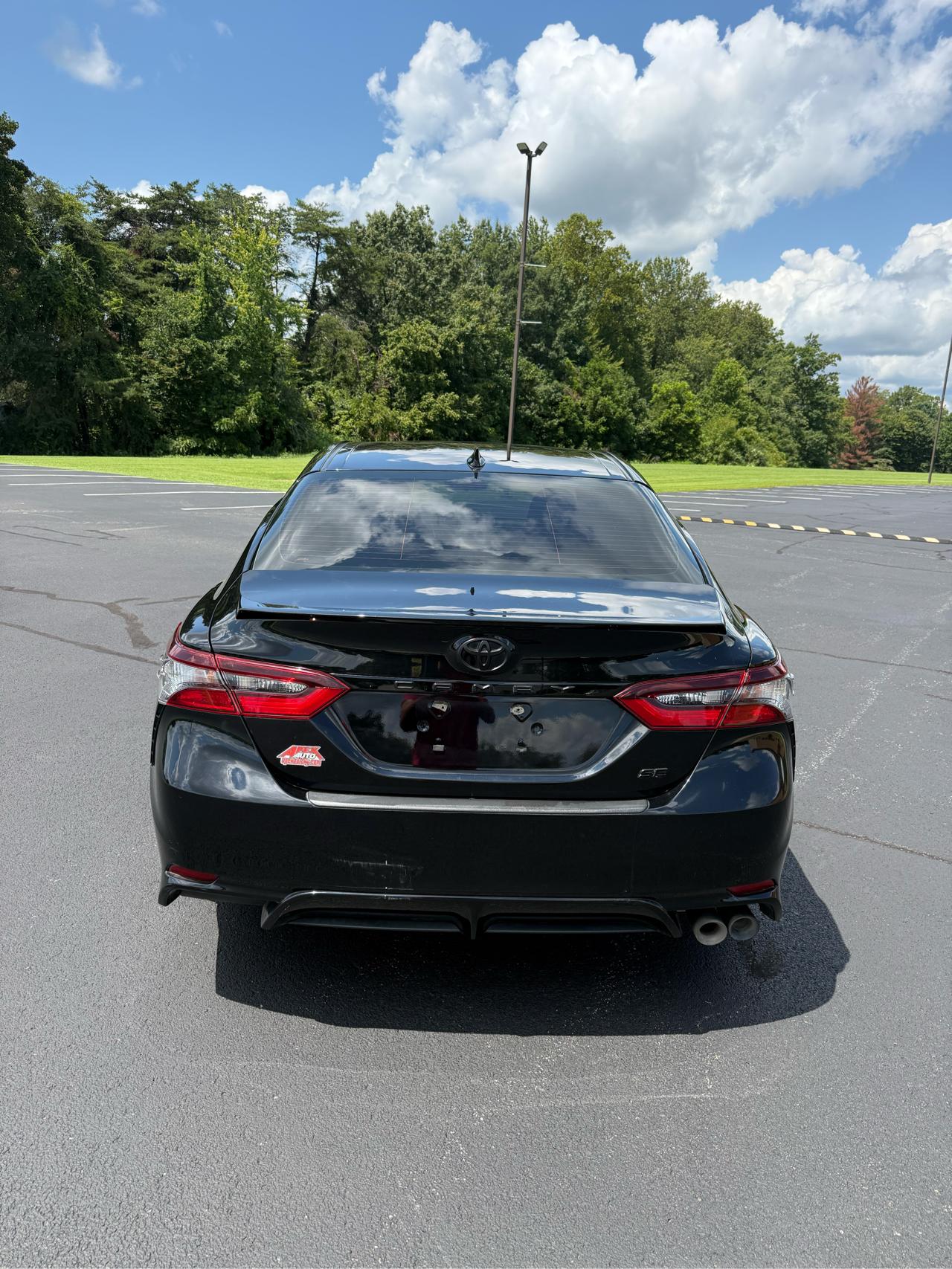 Toyota Camry SE 2024
