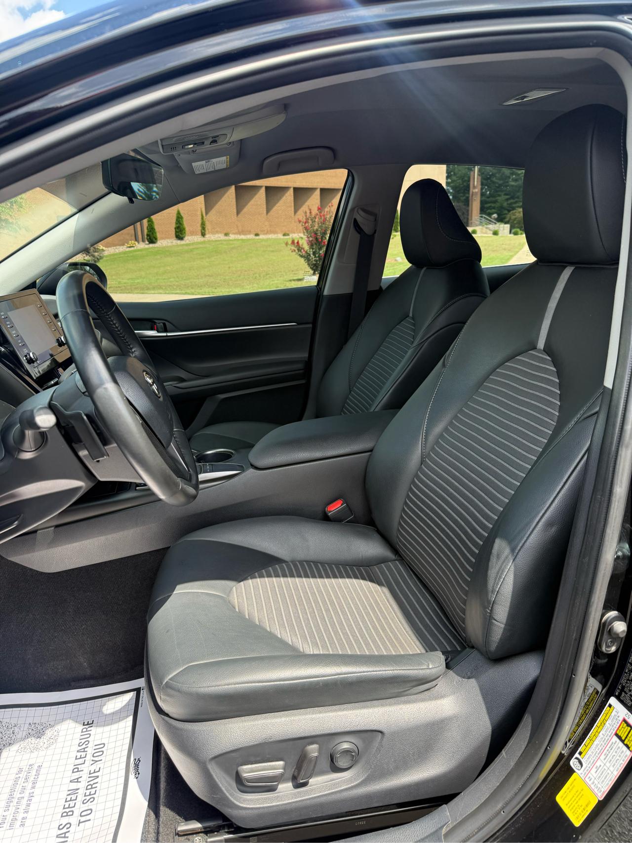 Toyota Camry SE 2024