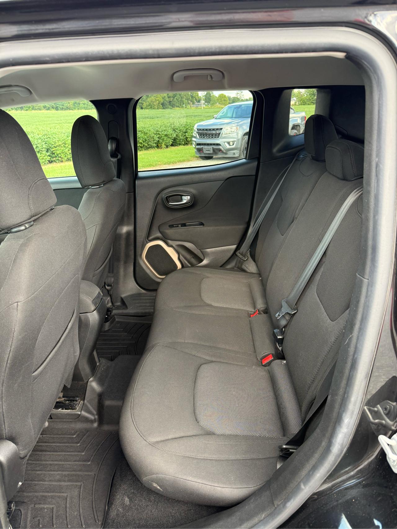 Jeep Renegade Latitude FWD 2015