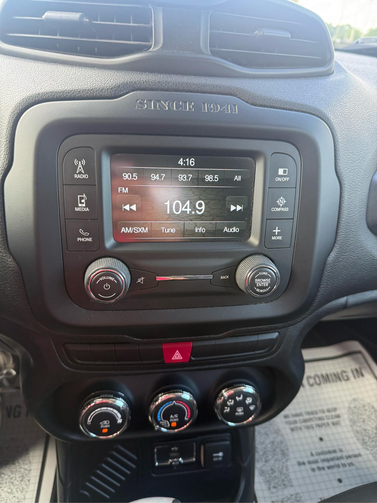 Jeep Renegade Latitude FWD 2015