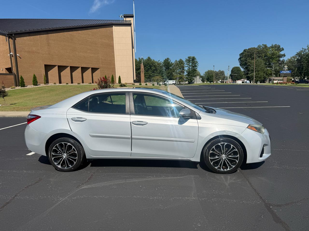 Toyota Corolla  2015