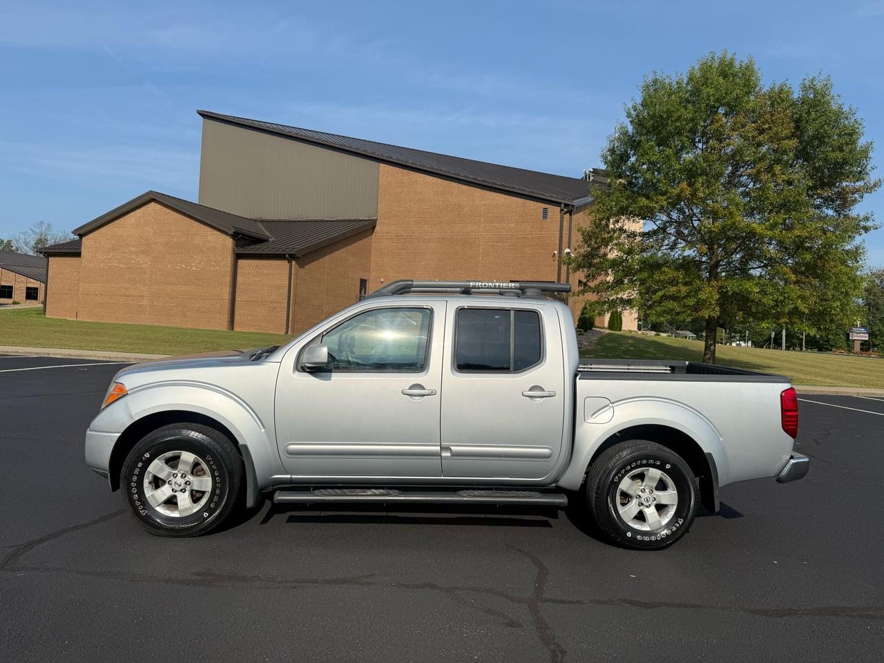 Nissan Frontier LE Crew Cab 4WD 2007