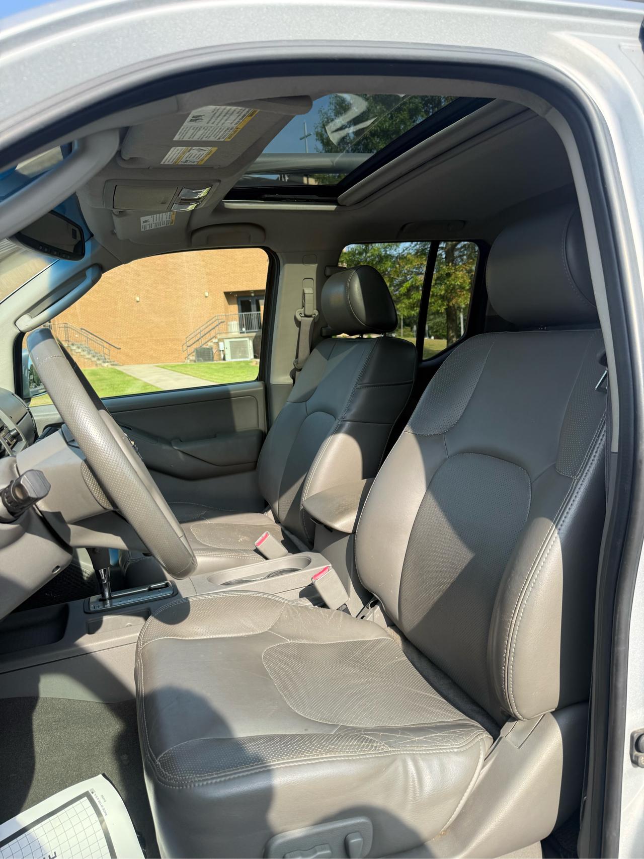 Nissan Frontier LE Crew Cab 4WD 2007