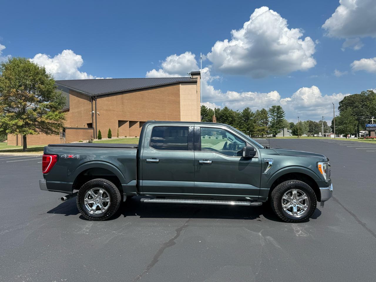Ford F-150 XLT SuperCrew 5.5-ft. Bed 4WD 2021