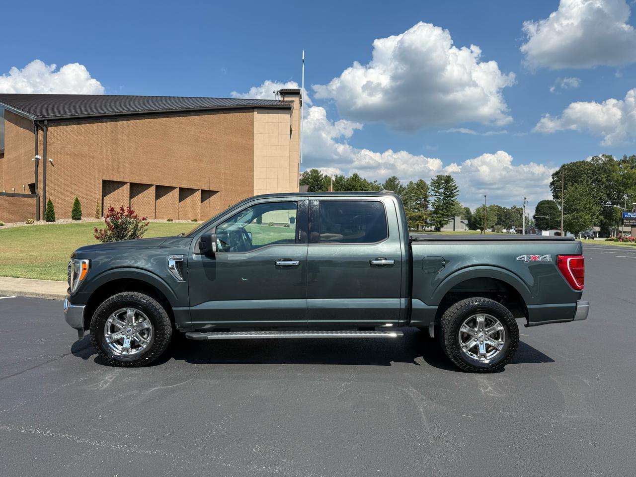 Ford F-150 XLT SuperCrew 5.5-ft. Bed 4WD 2021
