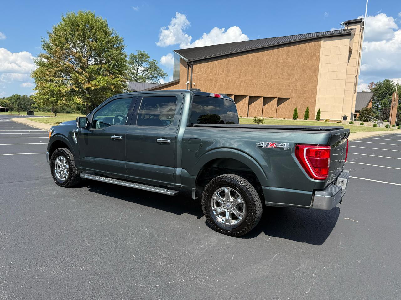 Ford F-150 XLT SuperCrew 5.5-ft. Bed 4WD 2021