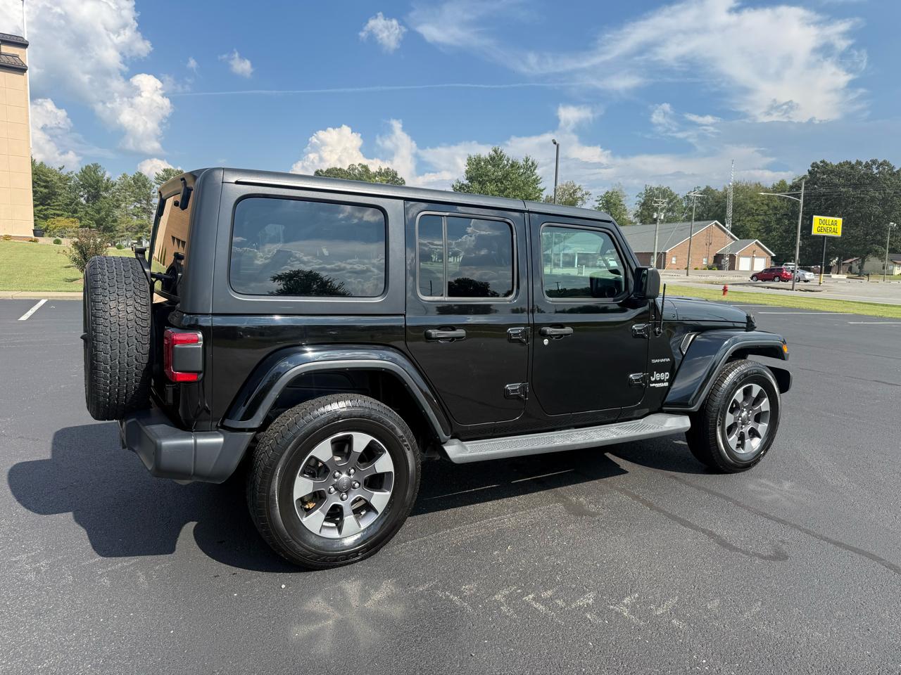 Jeep Wrangler Unlimited Sahara 2018
