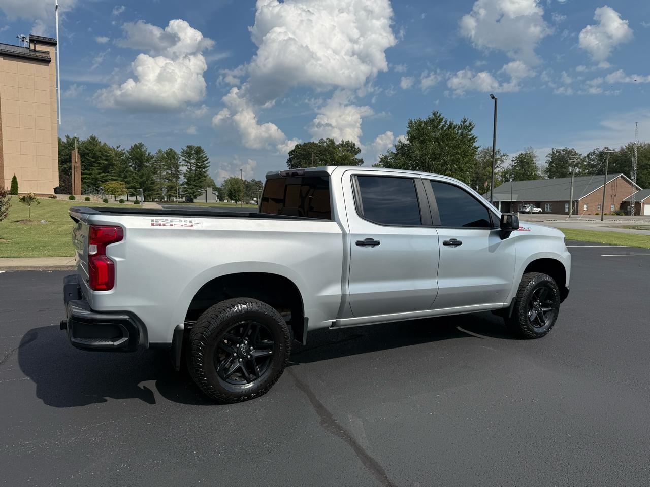 Chevrolet Silverado 1500 LT Trail Boss Crew Cab 4WD 2020