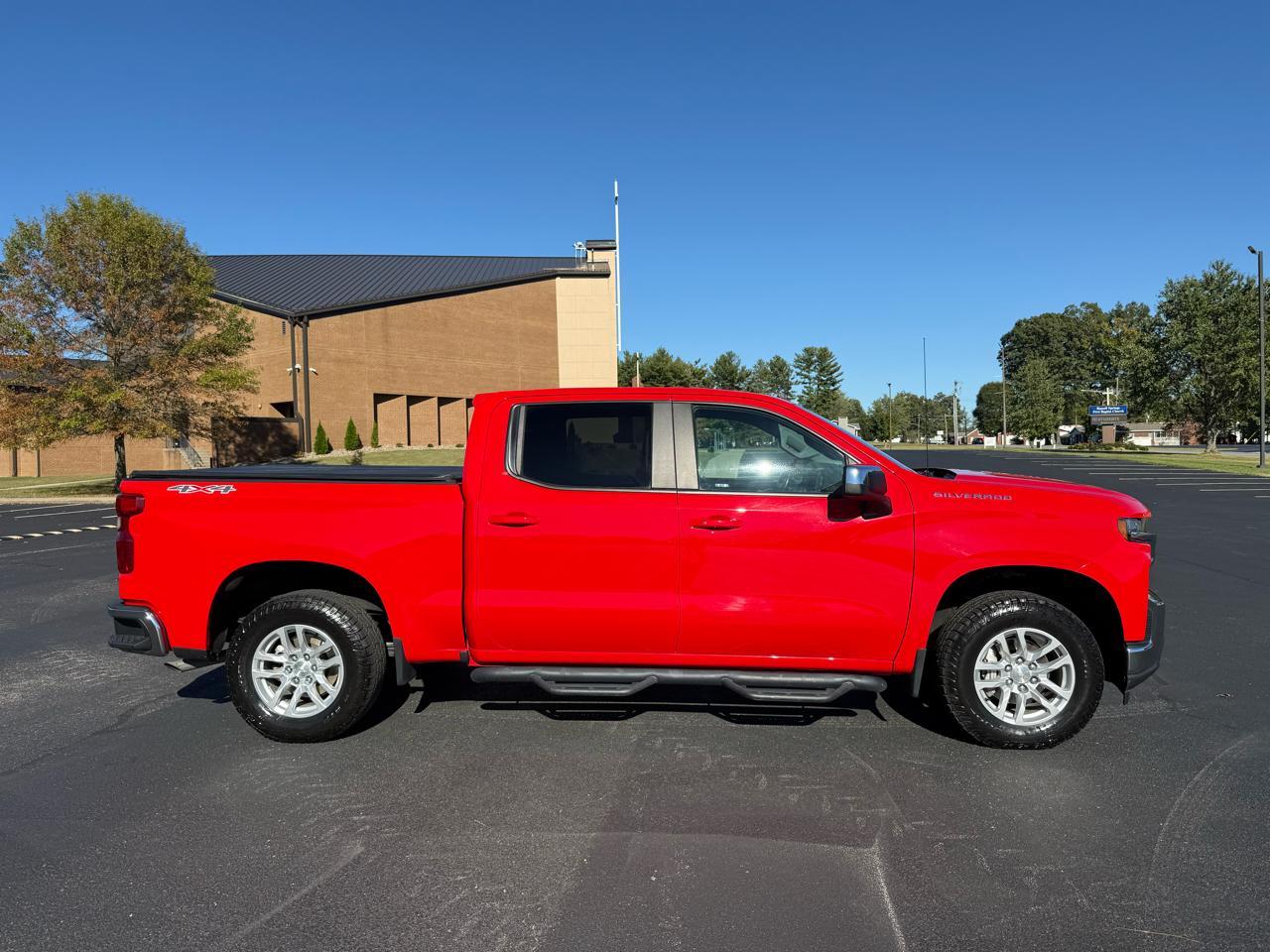 Chevrolet Silverado 1500 LT Crew Cab 4WD 2020