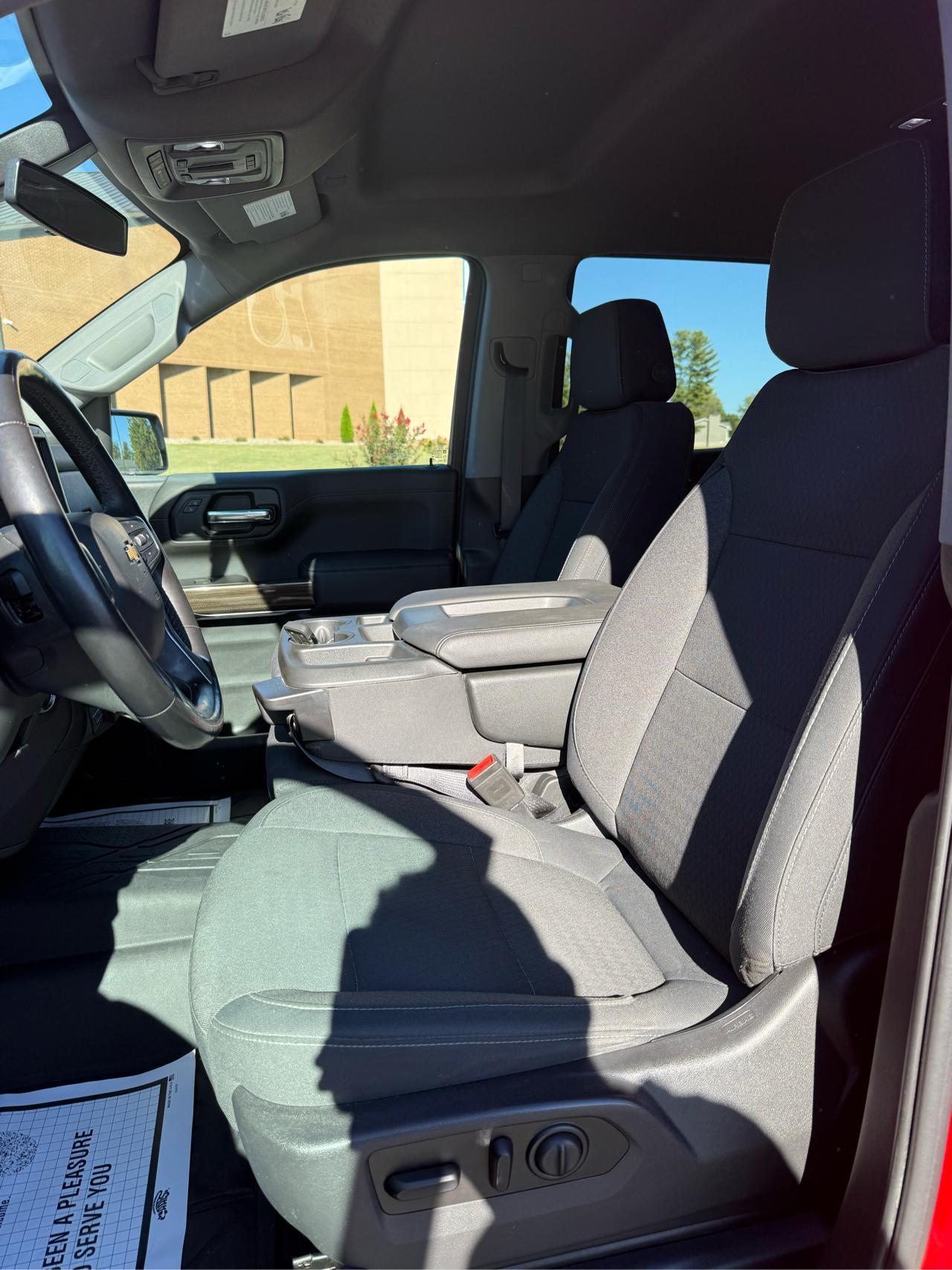 Chevrolet Silverado 1500 LT Crew Cab 4WD 2020