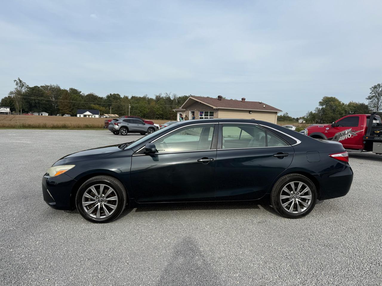 Toyota Camry SE 2017
