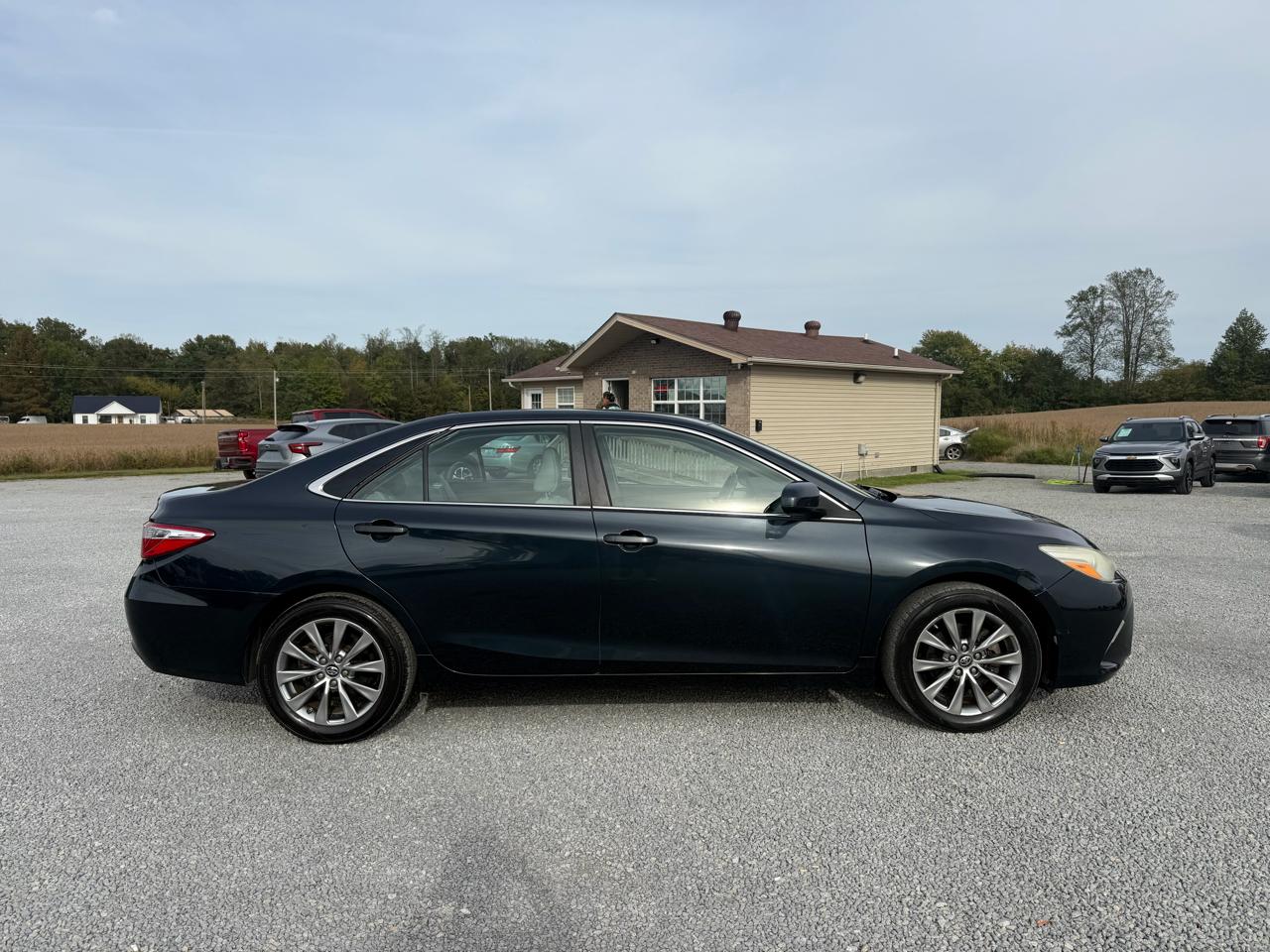 Toyota Camry SE 2017