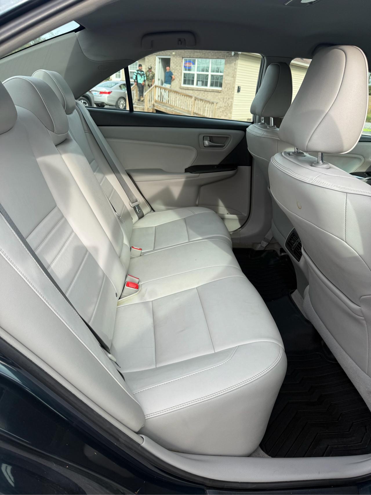 Toyota Camry SE 2017