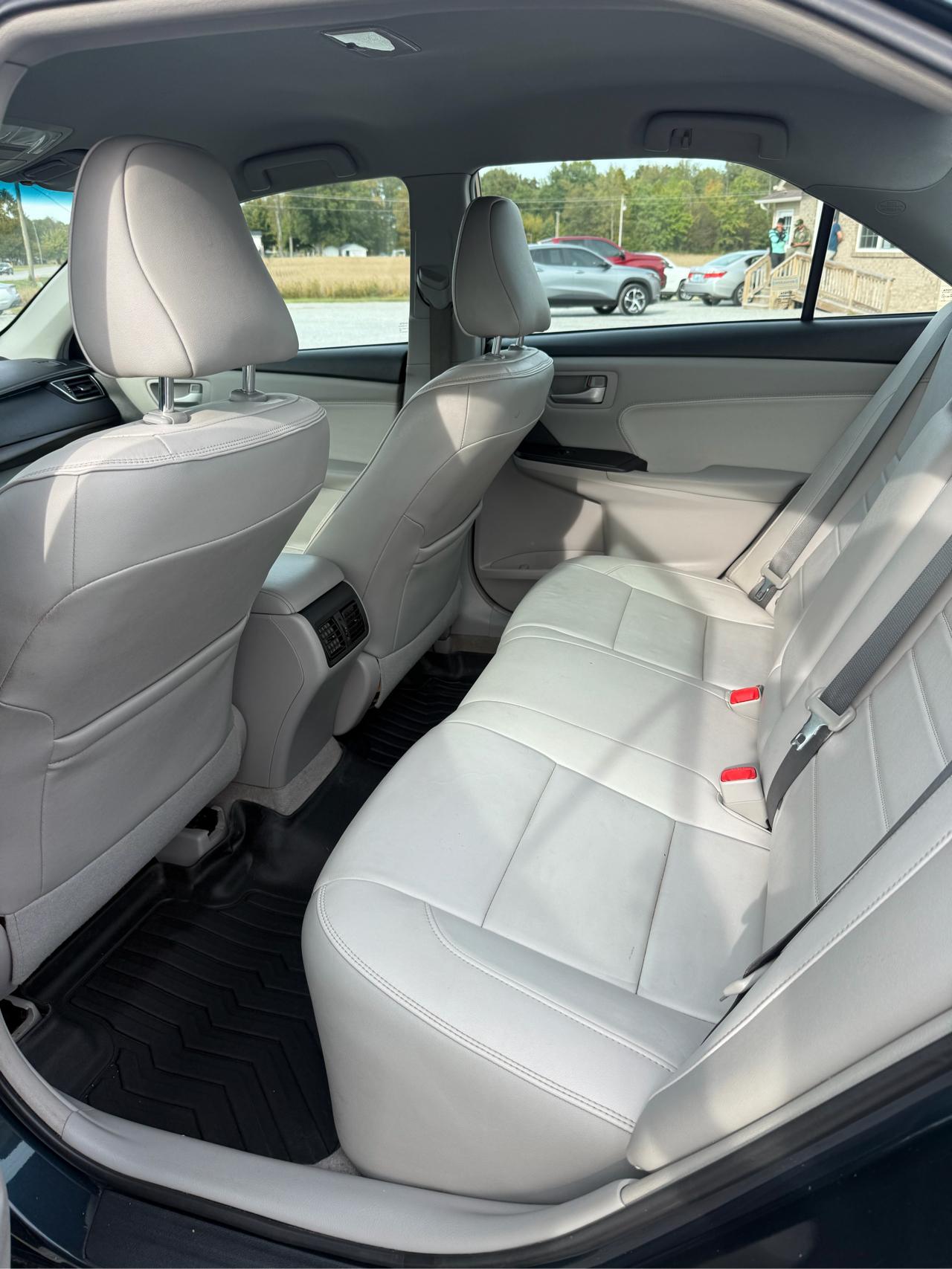Toyota Camry SE 2017