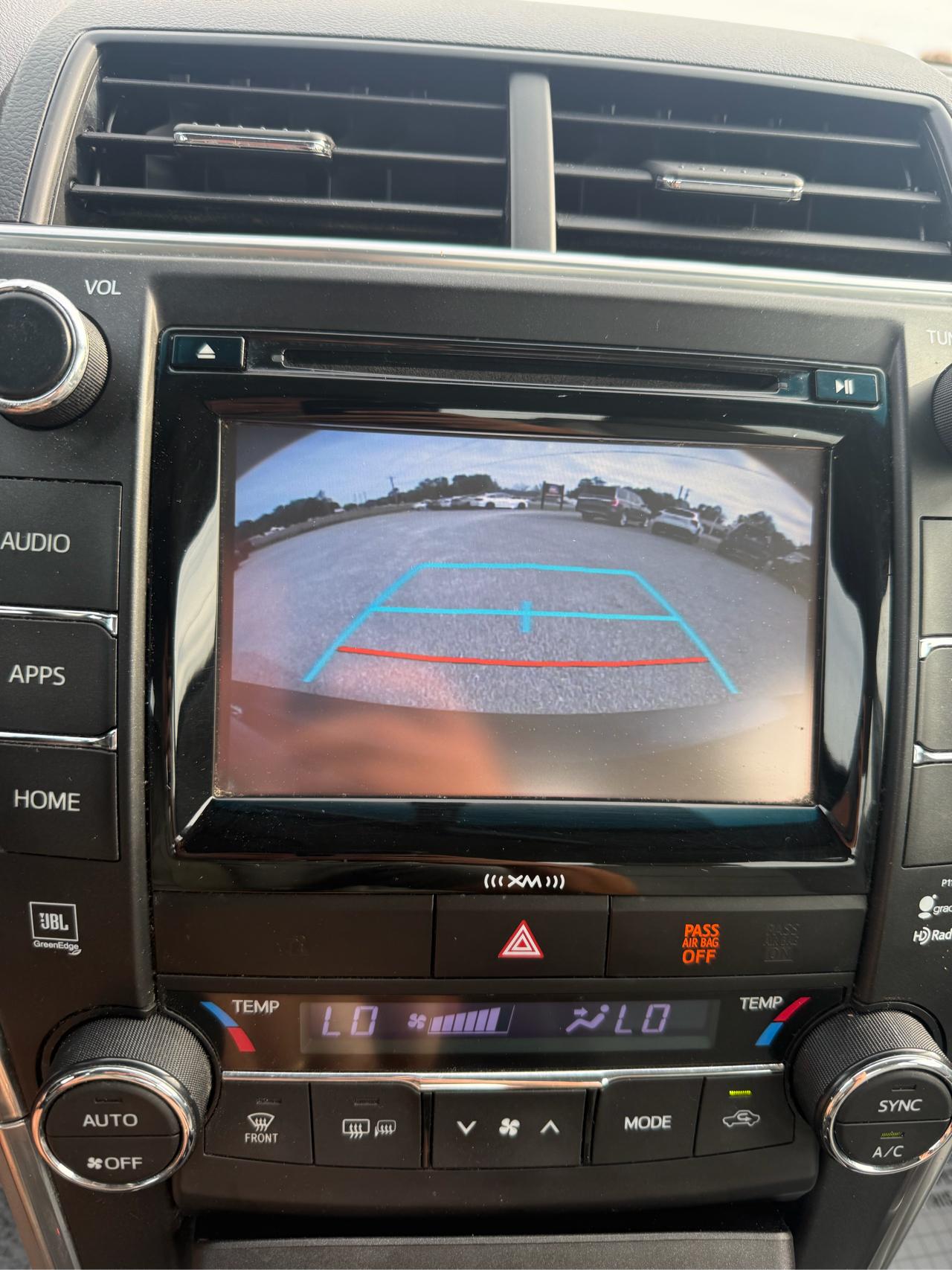 Toyota Camry SE 2017