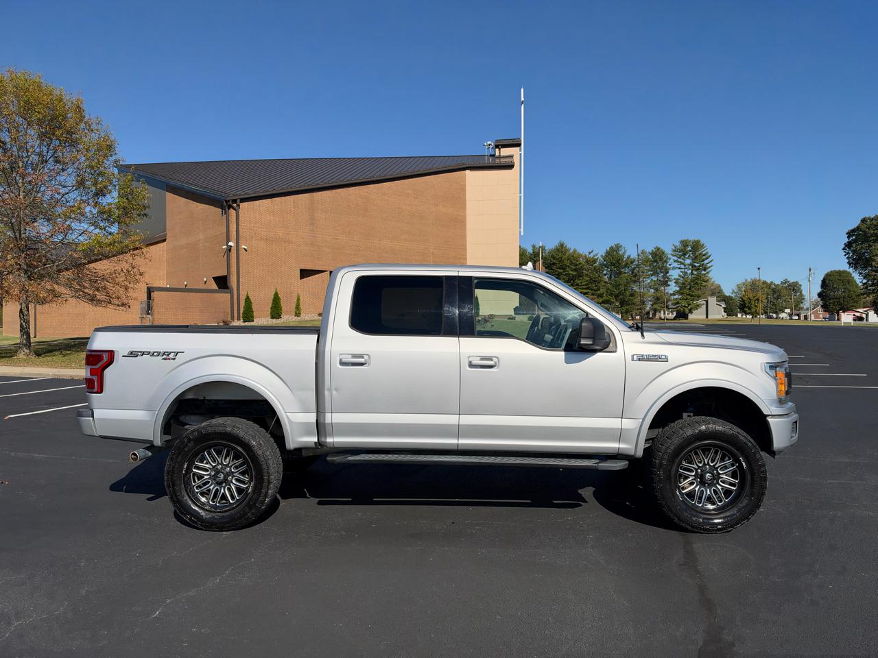 Ford F-150 XLT SuperCrew 5.5-ft. Bed 4WD 2018