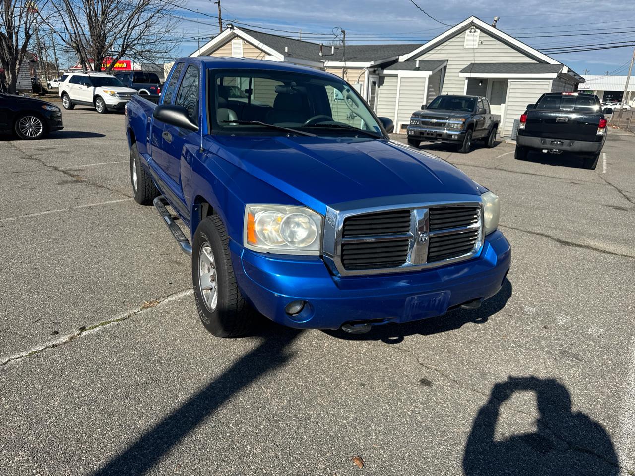 Dodge Dakota SLT Club Cab 4WD 2007