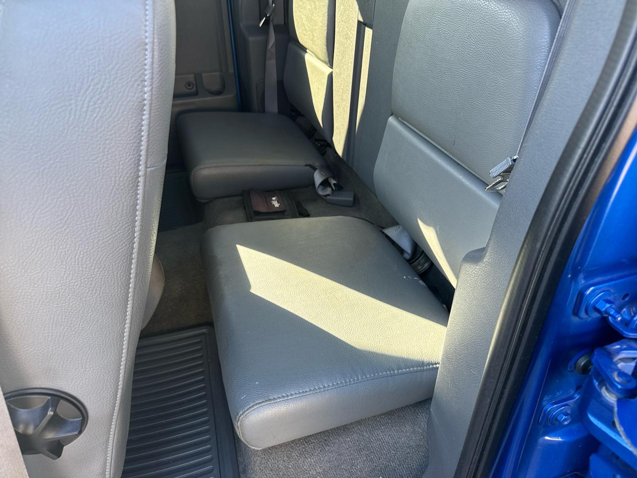 Dodge Dakota SLT Club Cab 4WD 2007