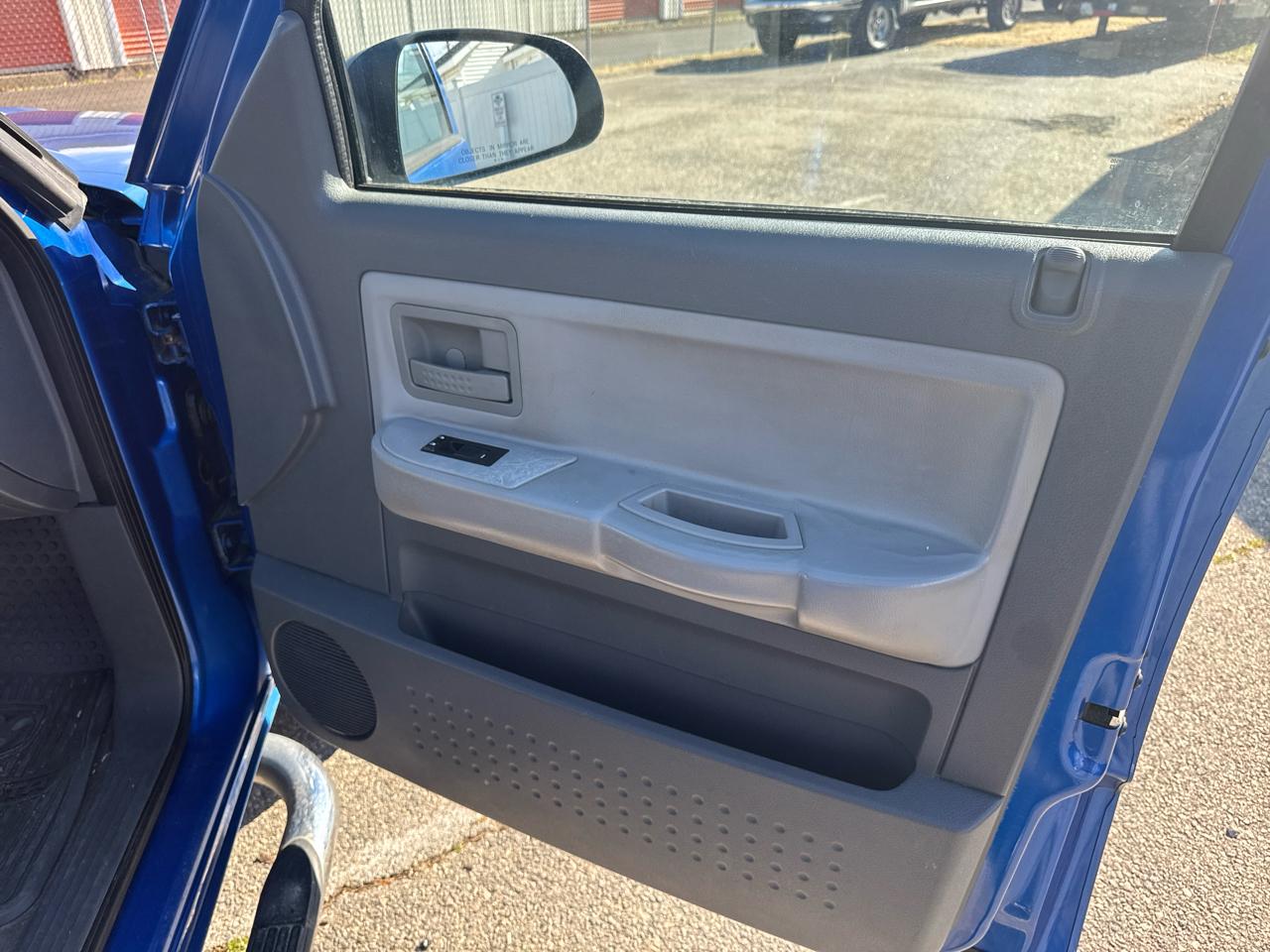 Dodge Dakota SLT Club Cab 4WD 2007