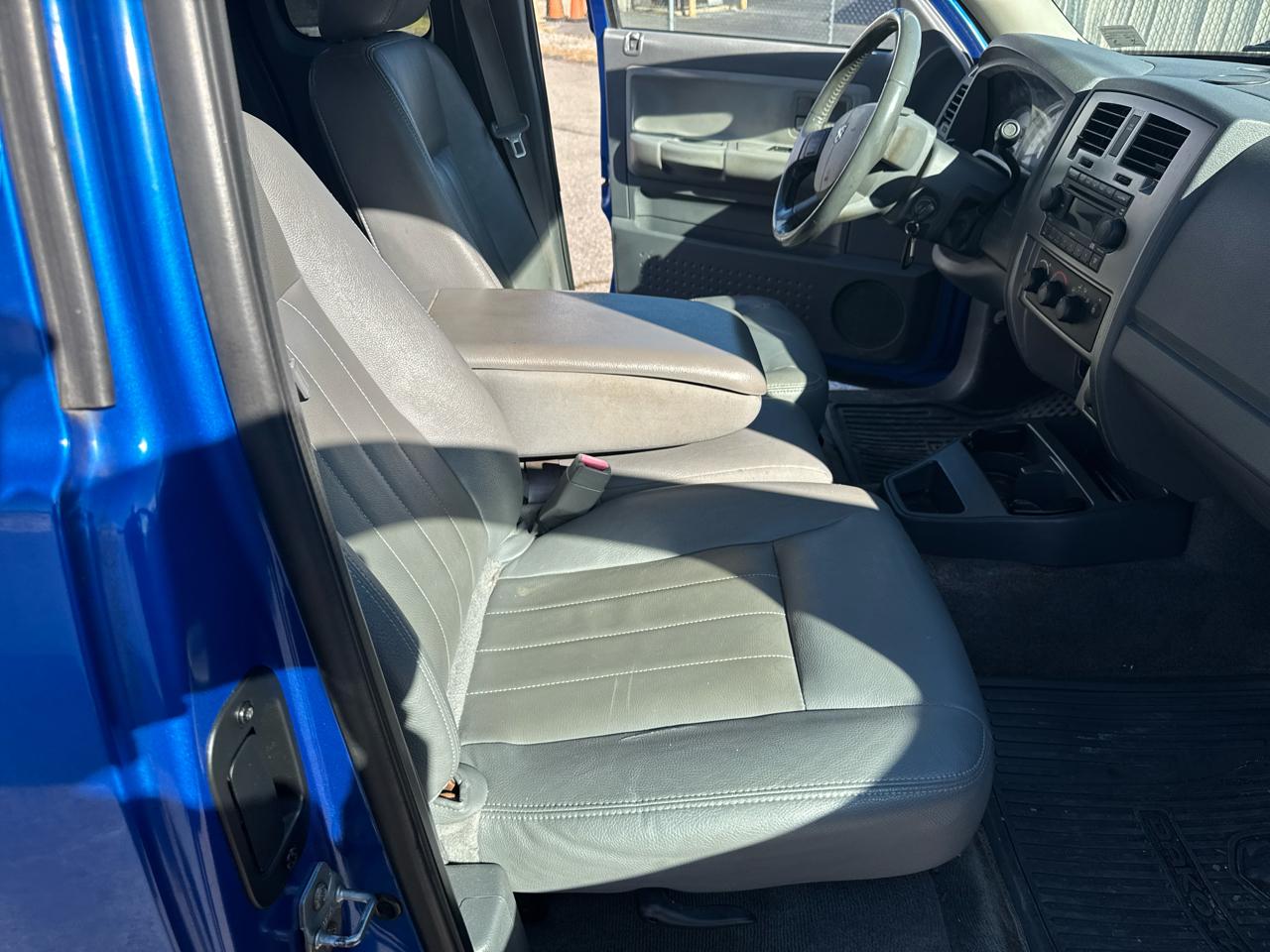 Dodge Dakota SLT Club Cab 4WD 2007