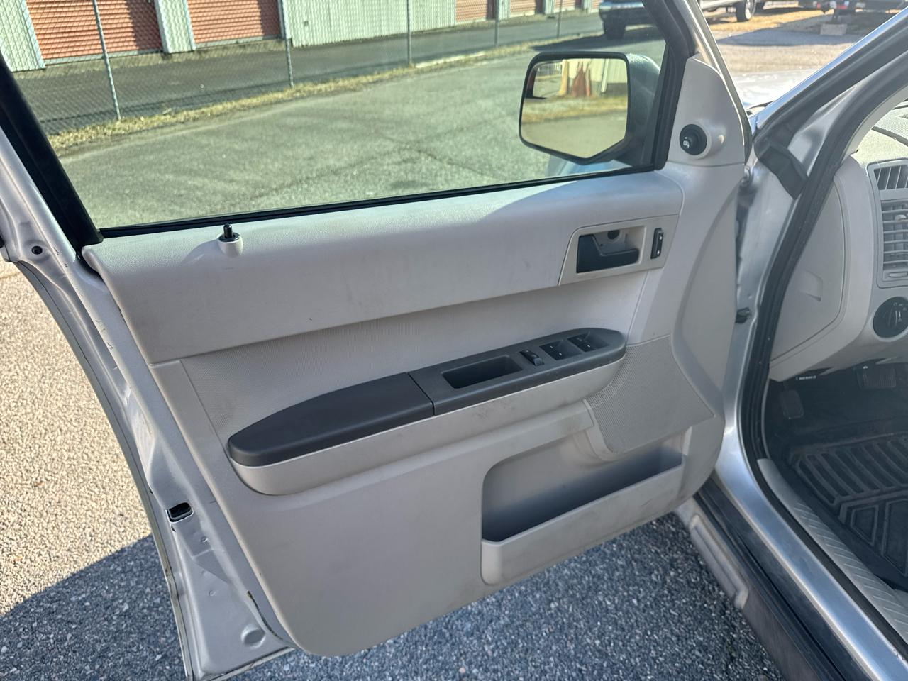 Ford Escape XLS FWD 2011