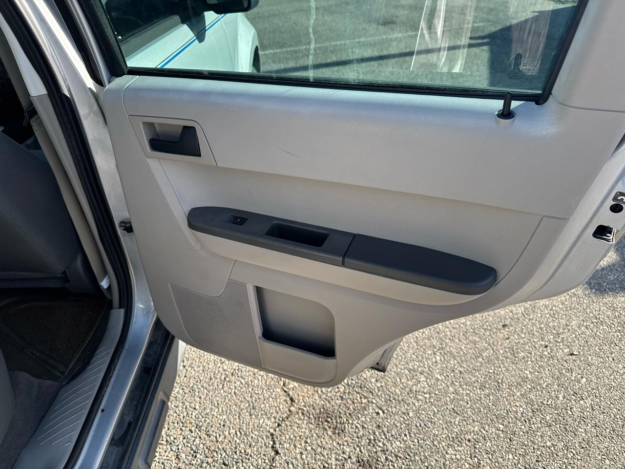 Ford Escape XLS FWD 2011