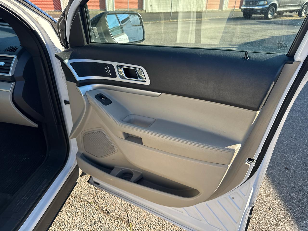 Ford Explorer 4dr 112" WB XLT 4WD 2013