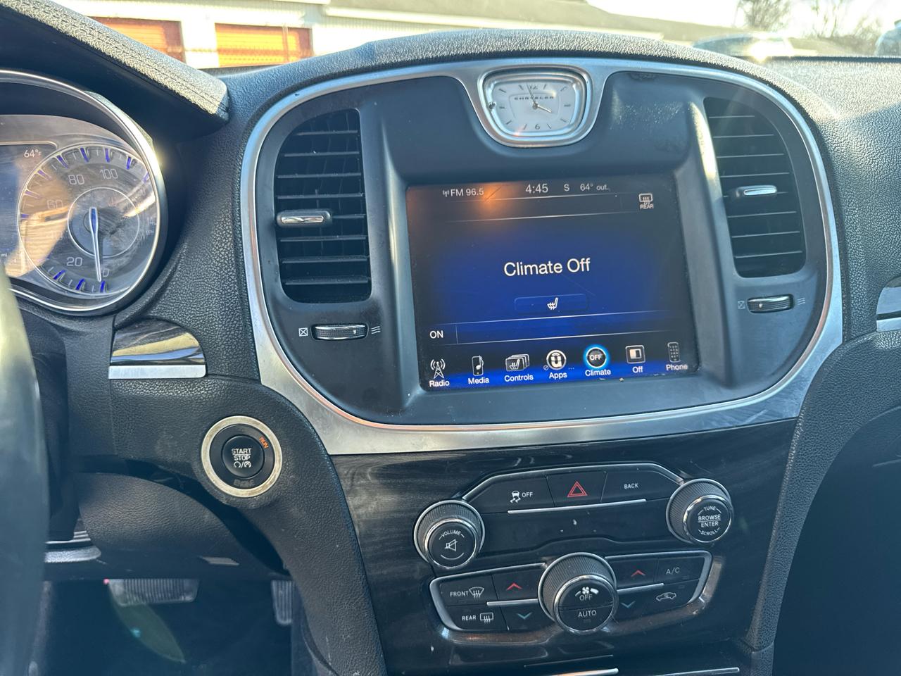 Chrysler 300 Limited RWD 2015