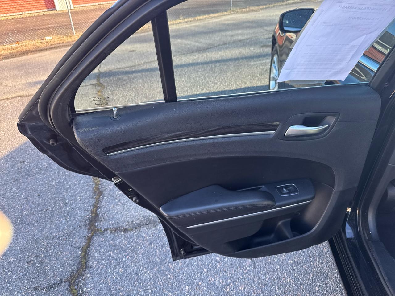 Chrysler 300 Limited RWD 2015