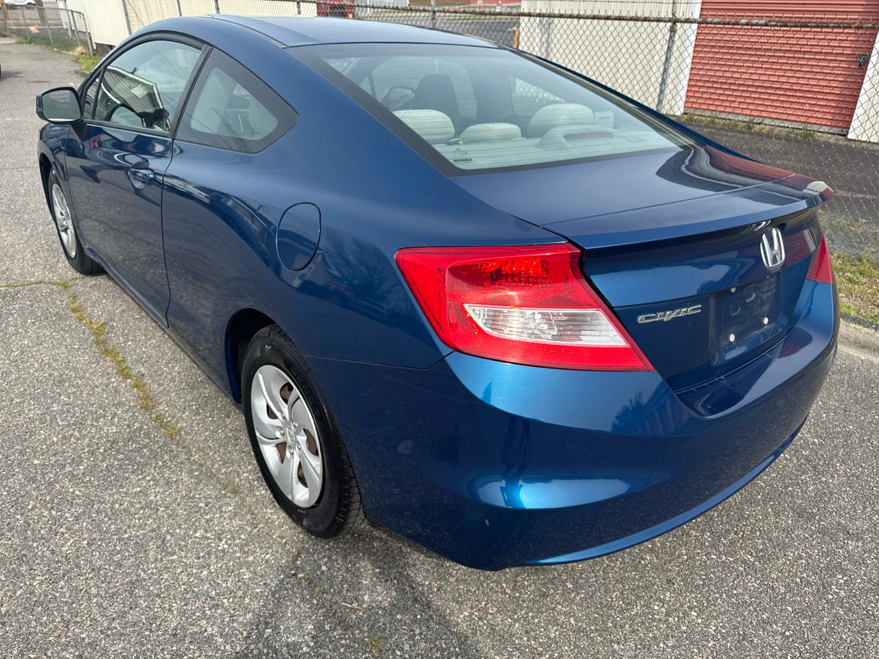 Honda Civic 2dr Cpe LX Auto w/Side Airbags 2013