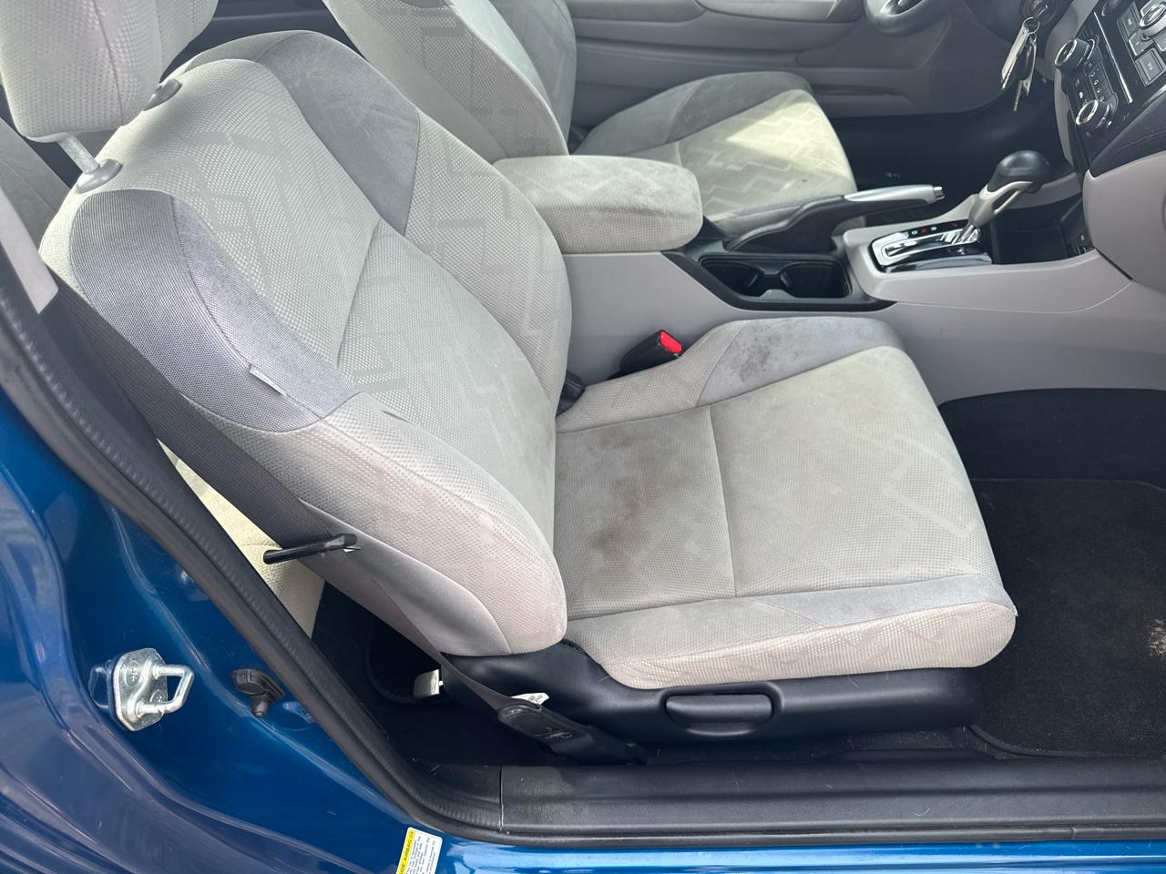 Honda Civic 2dr Cpe LX Auto w/Side Airbags 2013