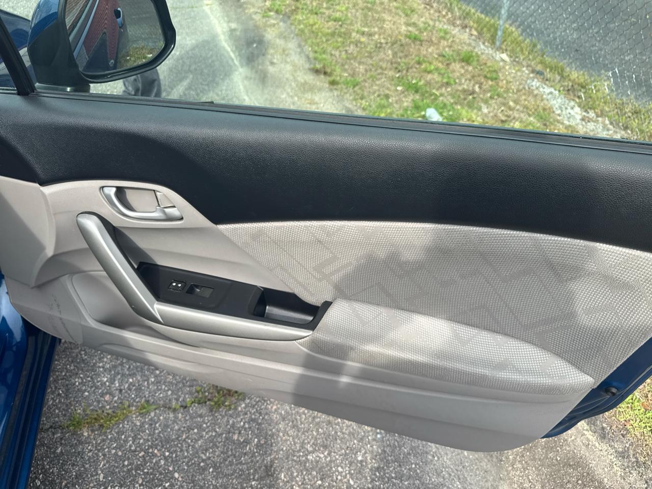 Honda Civic 2dr Cpe LX Auto w/Side Airbags 2013